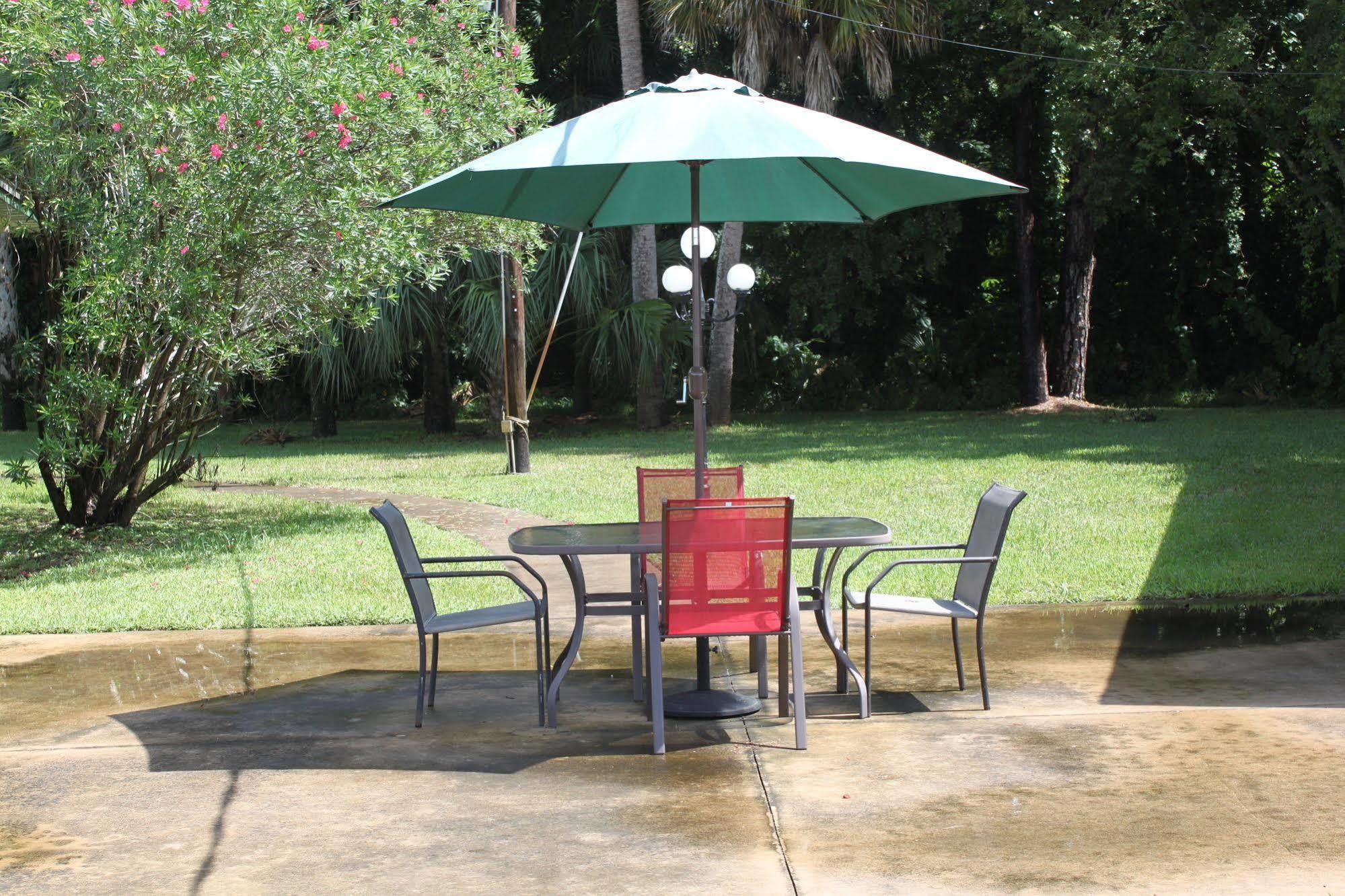 Inn Travel Of Titusville Frontenac